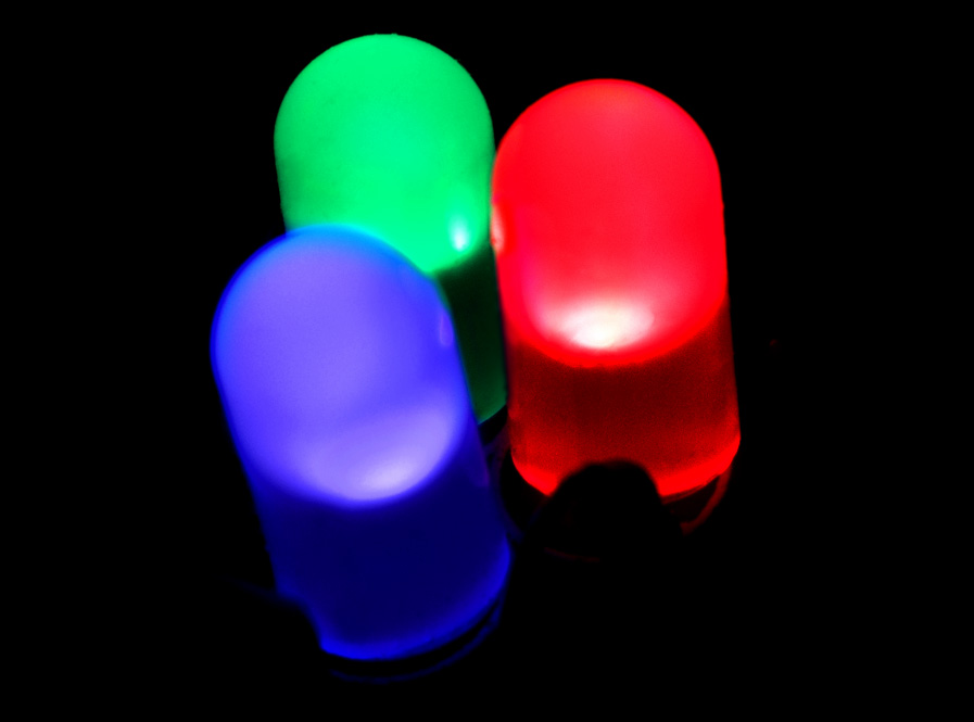 Hành Trình Ánh Sáng: Lịch Sử Và Sự Ra Đời Của Công Nghệ Chiếu Sáng LED
